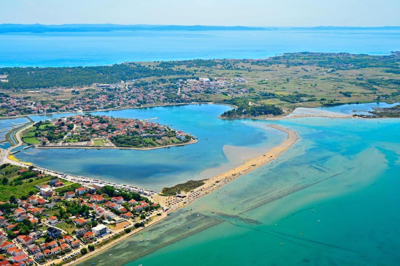 Aenona Beach Apartment Нин Екстериор снимка