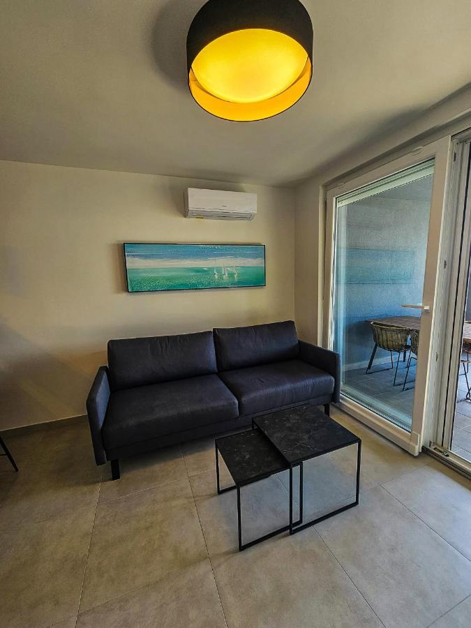 Aenona Beach Apartment Нин Екстериор снимка